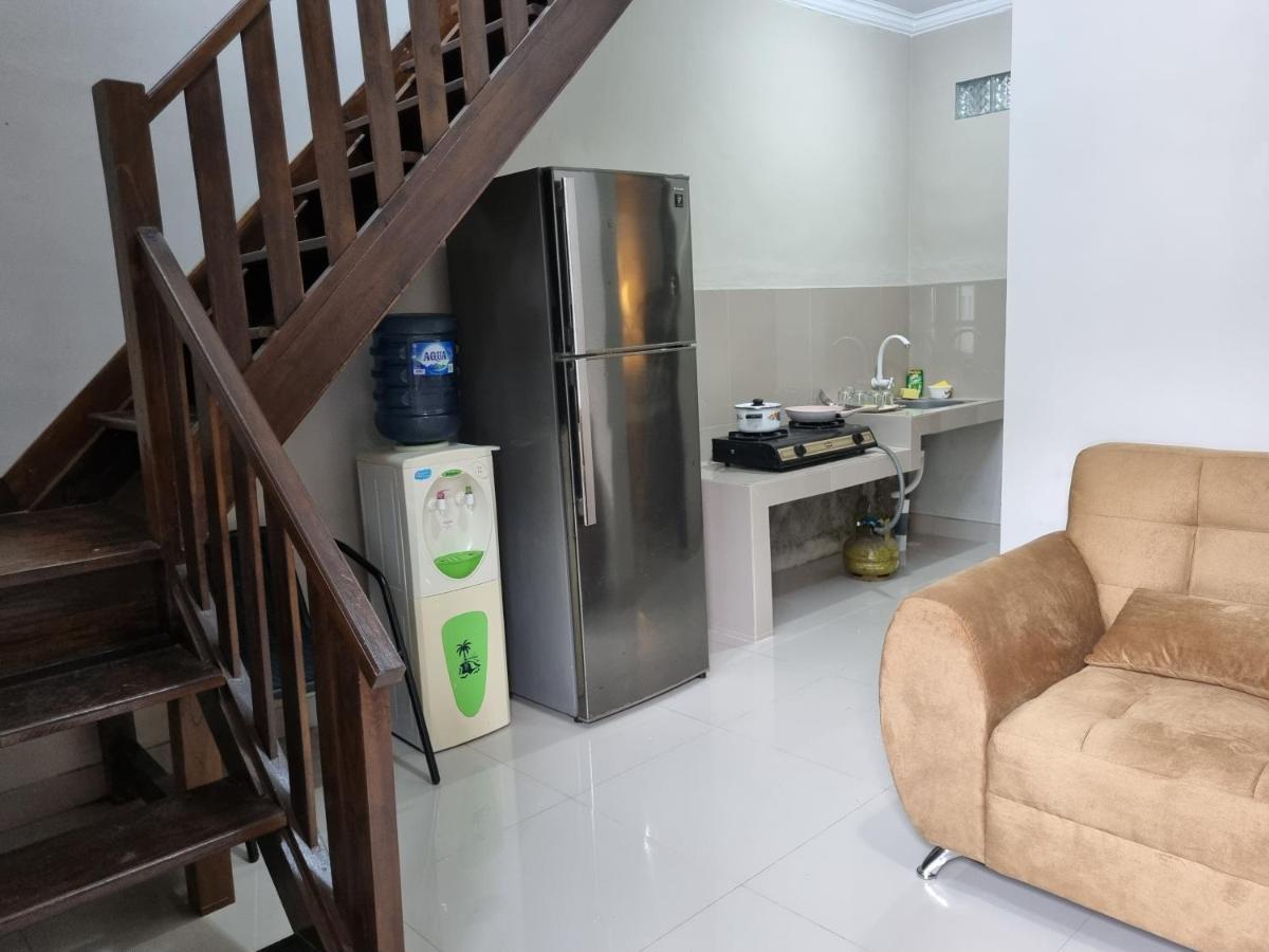 Mutiara Homestay Syariah Yogyakarta Bagian luar foto